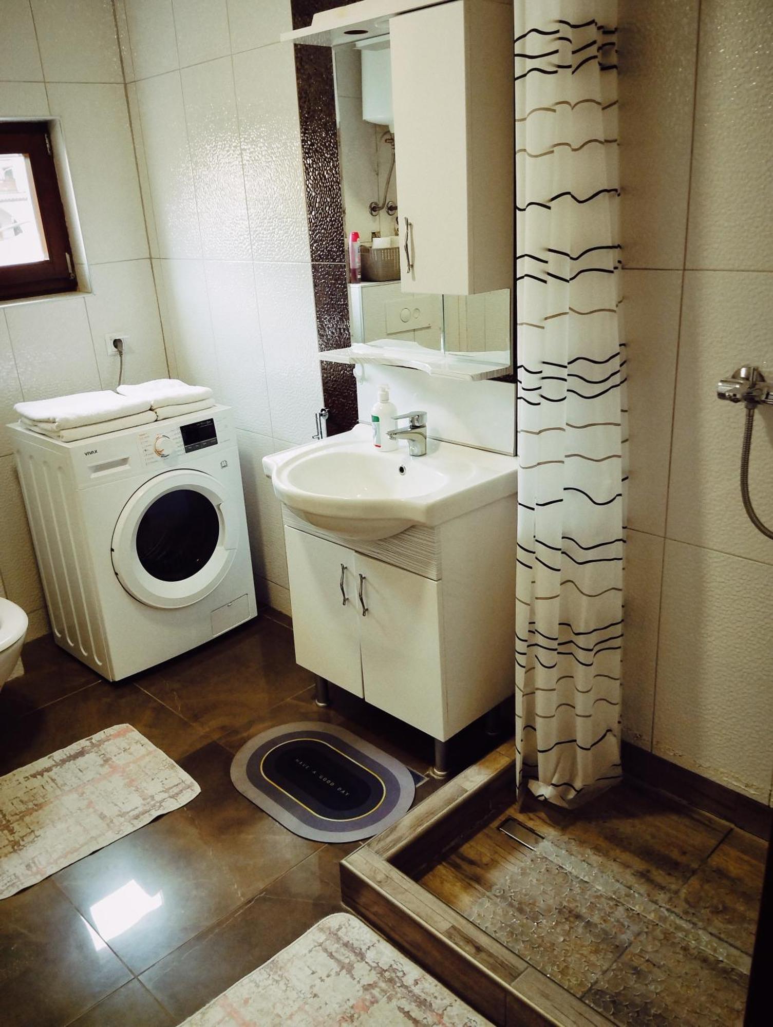 Apartment Bujrum *
